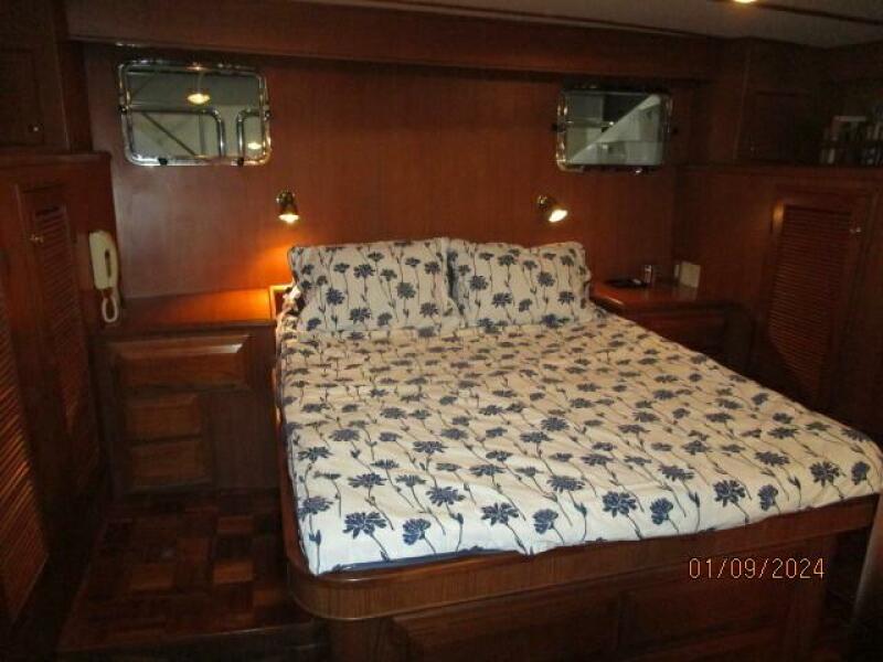 56' DeFever master stateroom