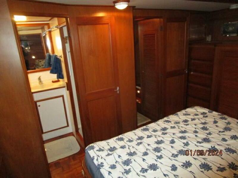56' DeFever master stateroom forward