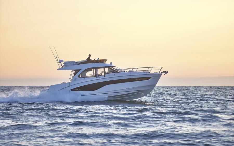 2027 Beneteau Antares 12 Fly