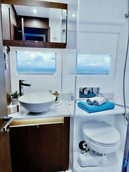 2027 Beneteau Antares 12 Fly