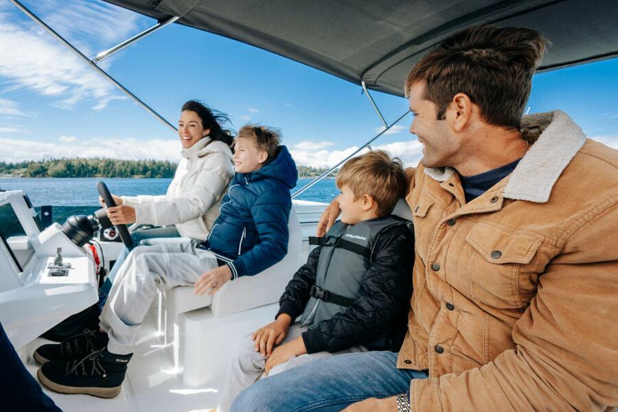 2027 Beneteau Antares 12 Fly