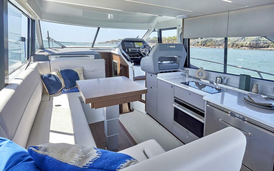 2027 Beneteau Antares 12 Fly