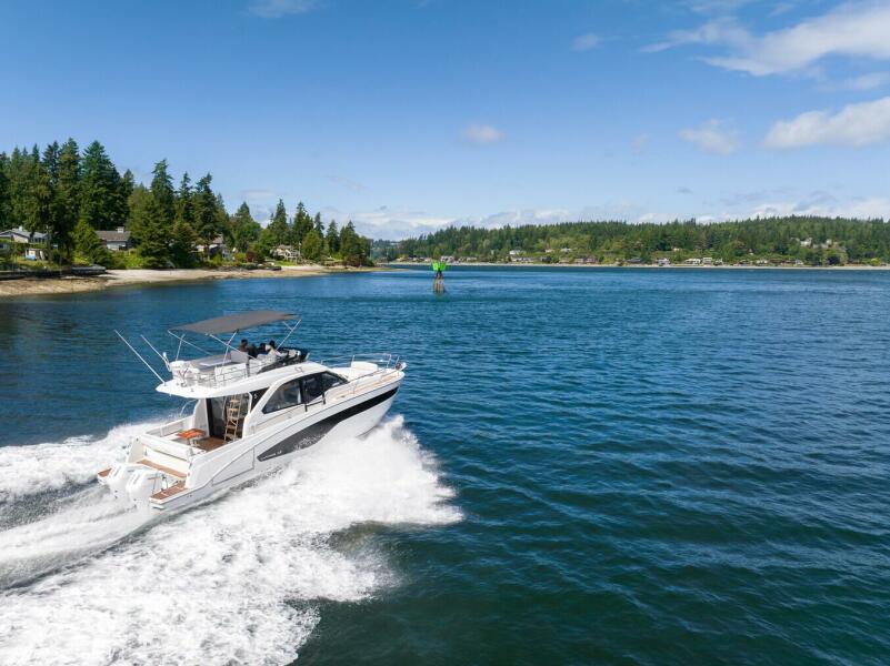 2027 Beneteau Antares 12 Fly