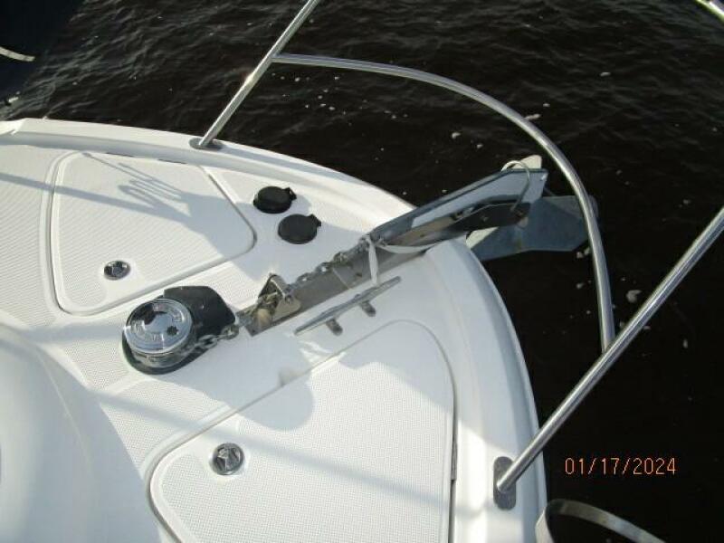 40' Meridian anchor windlass