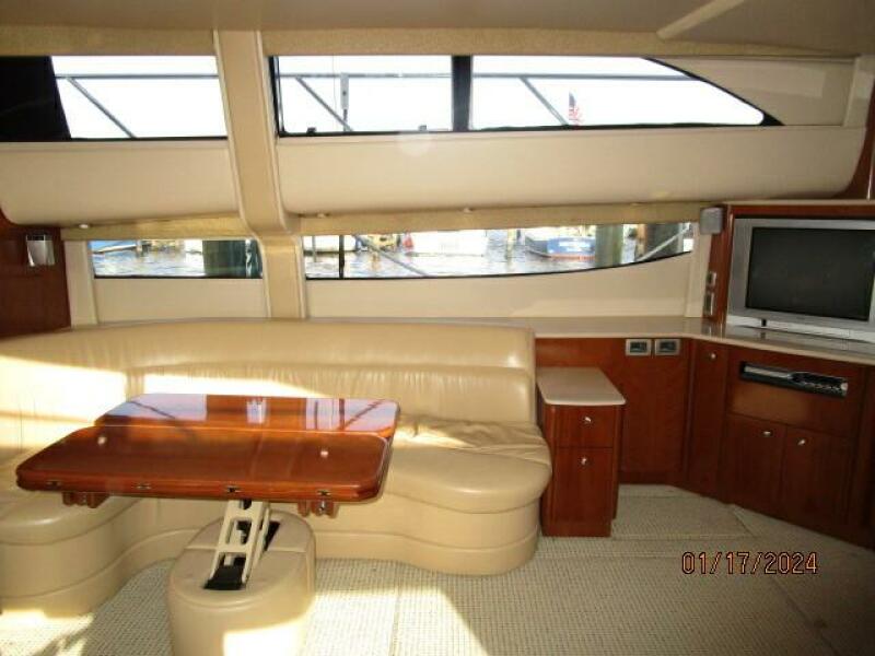 40' Meridian salon starboard