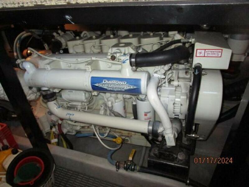 40' Meridian port main engine