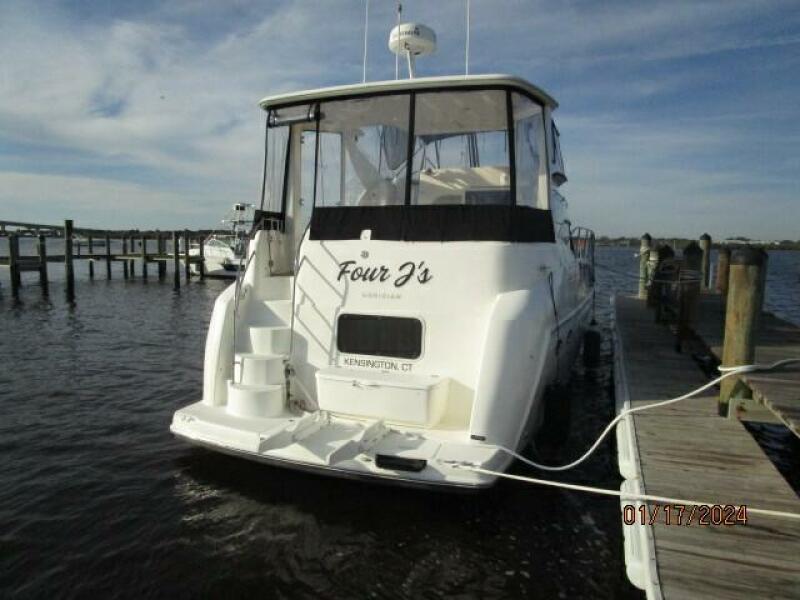 40' Meridian aft profile