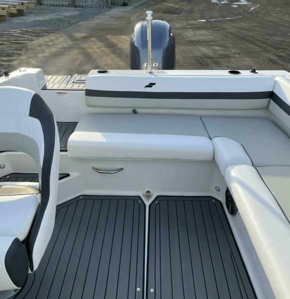 1026 Knot On Call Looking Aft (2)