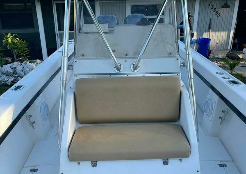 28ft Intrepid Yacht For Sale