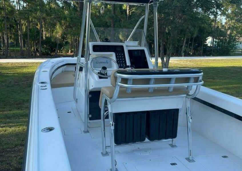 28ft Intrepid Yacht For Sale