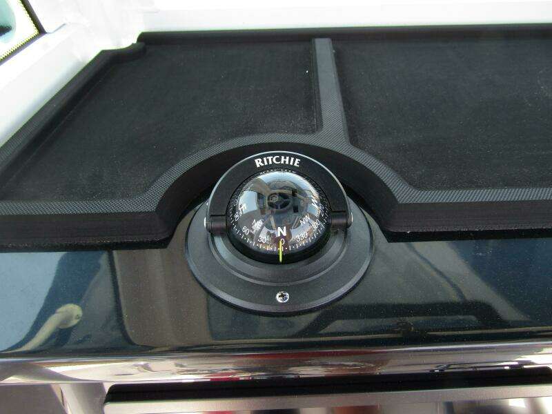 24ft Wellcraft Yacht For Sale