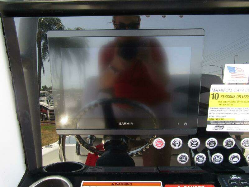 24ft Wellcraft Yacht For Sale