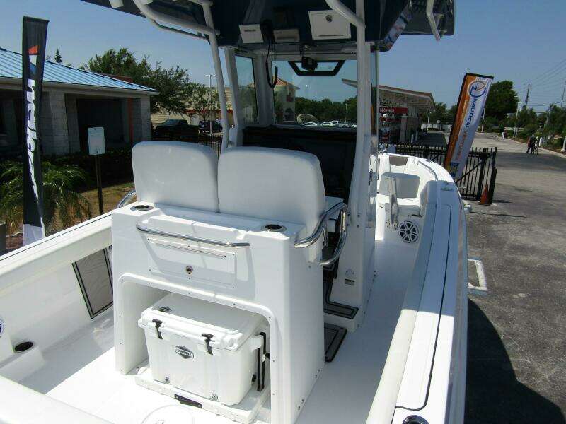 24ft Wellcraft Yacht For Sale