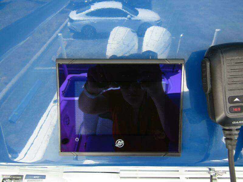 24ft Wellcraft Yacht For Sale