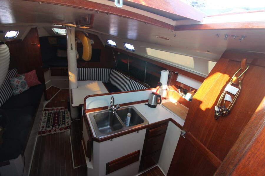 1987 Catalina 34