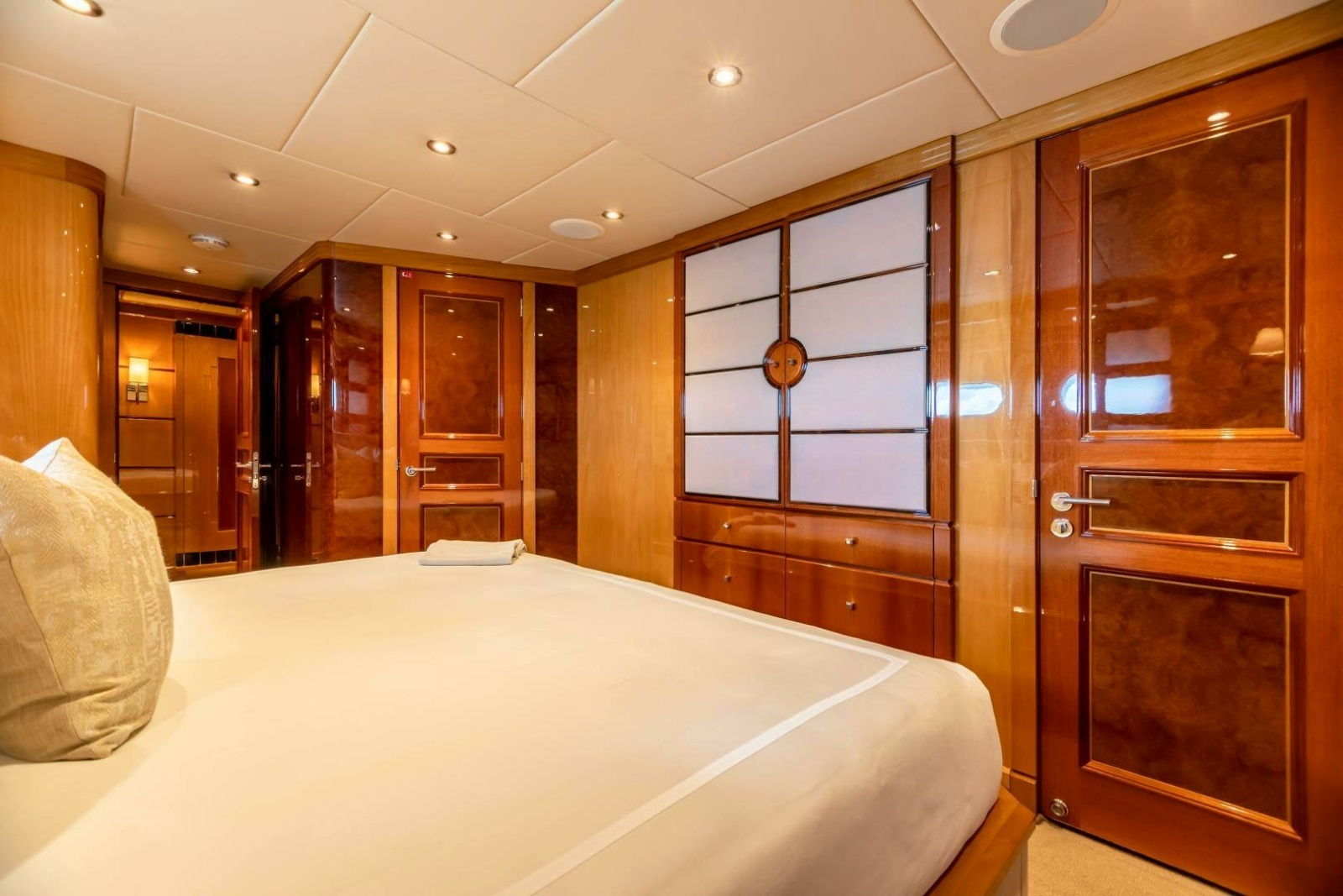 2011 Trinity Yachts Trinity 164 photo 31