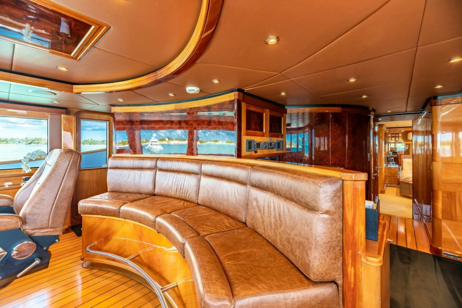 2011 Trinity Yachts Trinity 164 photo 46