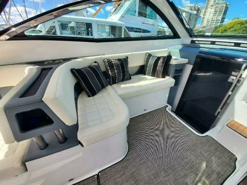 40ft Cobalt Yacht For Sale