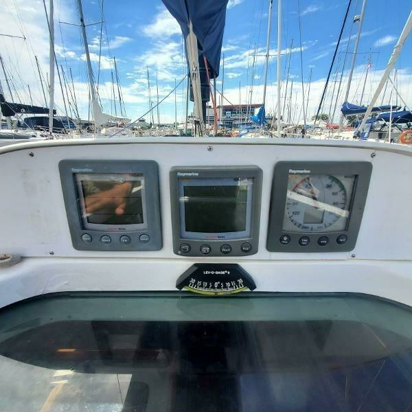 36ft Beneteau Yacht For Sale