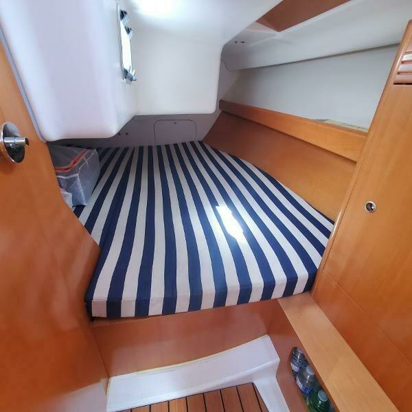 36ft Beneteau Yacht For Sale