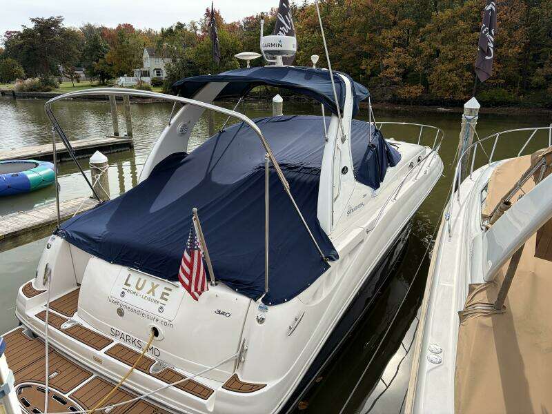 LUXE 32ft Sea Ray Yacht For Sale LUXE 32ft Sea Ray Yacht For Sale