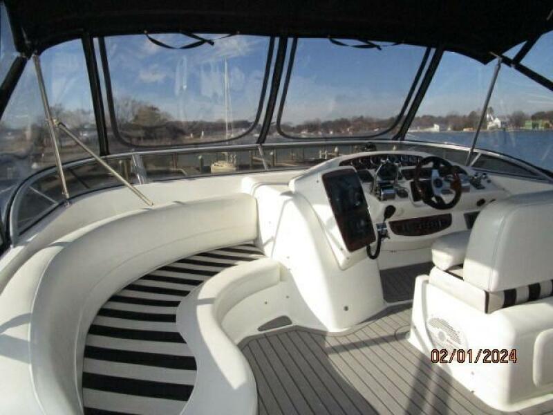41' Meridian flybridge forward