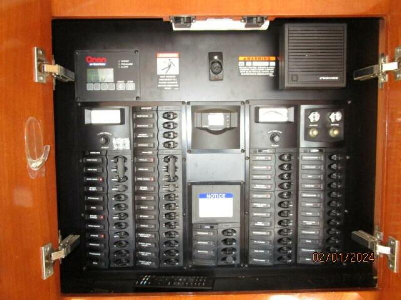 41' Meridian electrical panel1