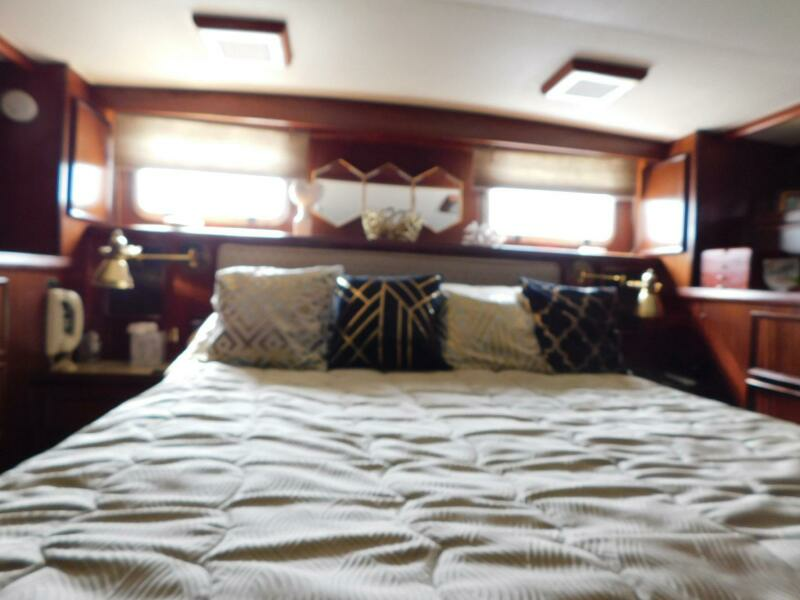 Mimi s Folly 53ft Hatteras Yacht For Sale