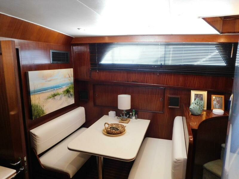 Mimi s Folly 53ft Hatteras Yacht For Sale