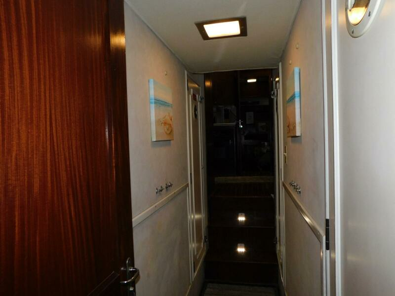 Mimi s Folly 53ft Hatteras Yacht For Sale
