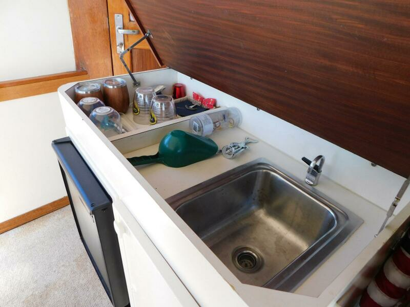 Mimi s Folly 53ft Hatteras Yacht For Sale
