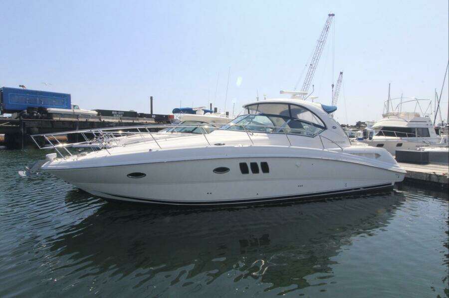 Invictus 39ft Sea Ray Yacht For Sale