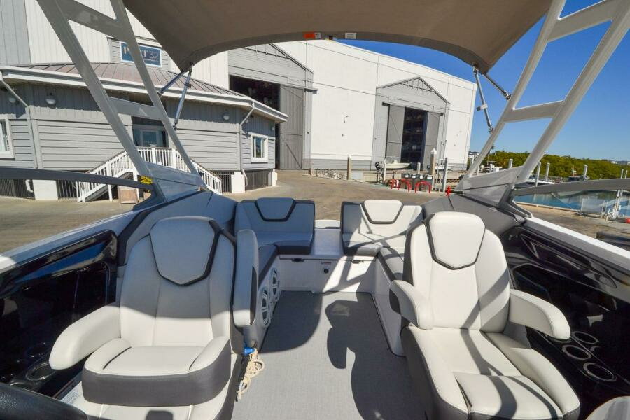 2021 Yamaha Boats 250 AR