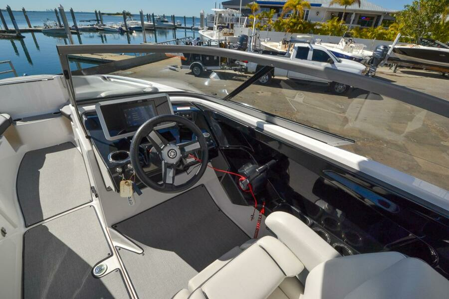 2021 Yamaha Boats 250 AR