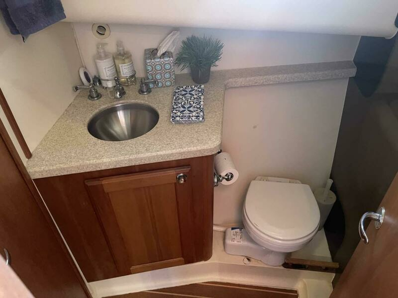 Low Country Lady 34ft Mainship Yacht For Sale