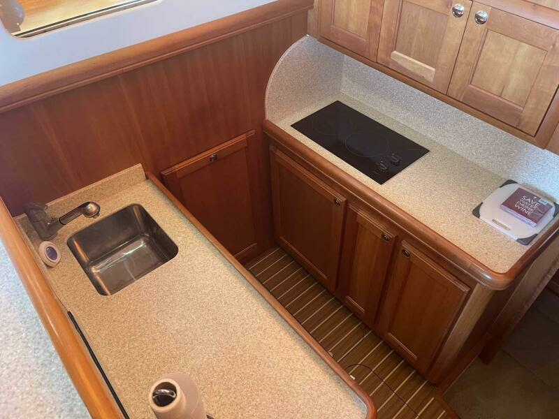 Low Country Lady 34ft Mainship Yacht For Sale