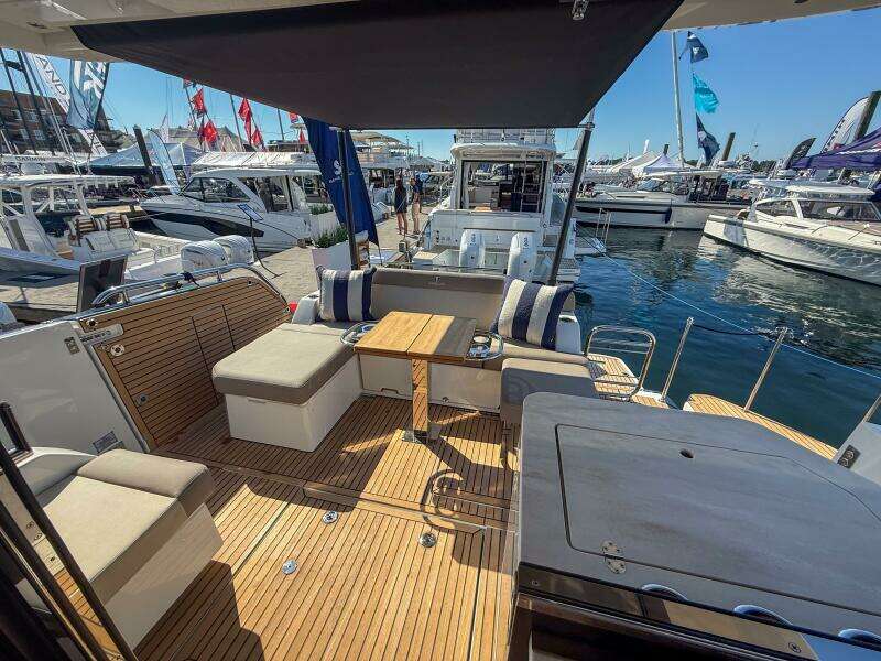 In Stock 42ft Wellcraft Yacht For Sale