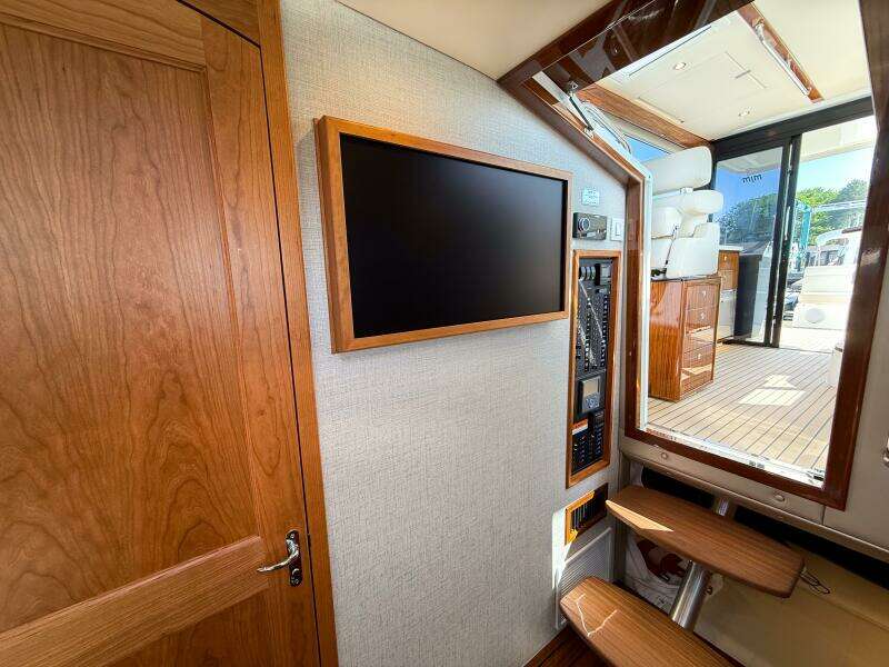 In Stock 42ft MJM Yacht For Sale