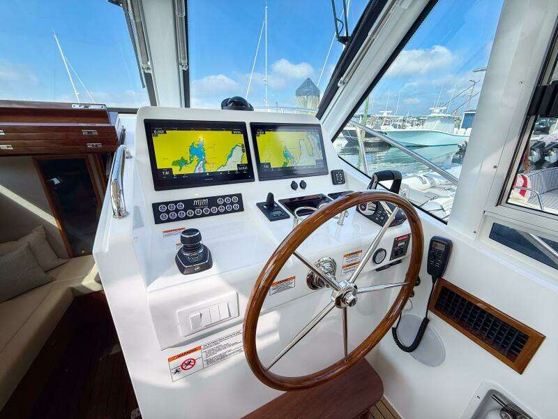 In Stock 42ft MJM Yacht For Sale