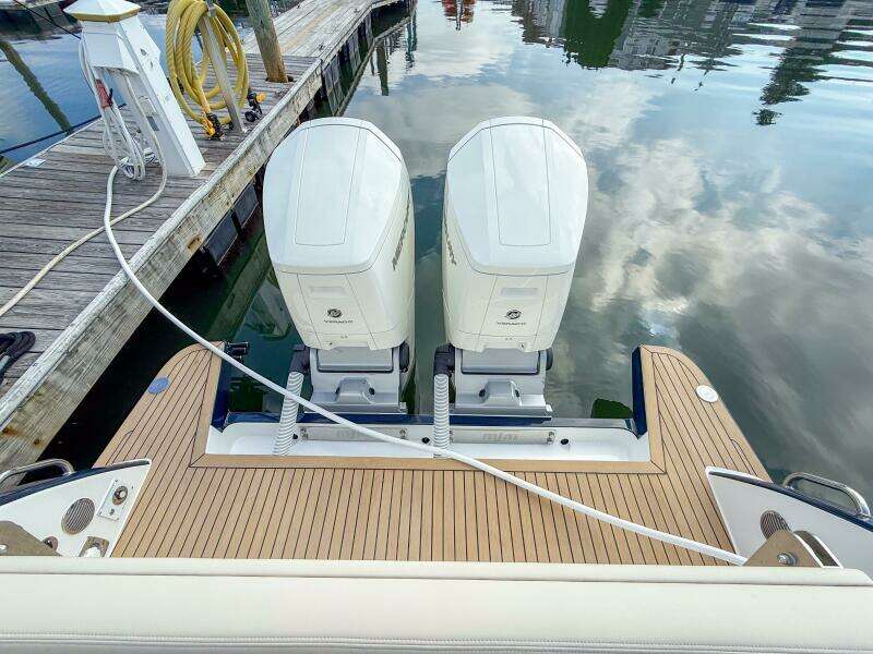 In Stock 42ft MJM Yacht For Sale