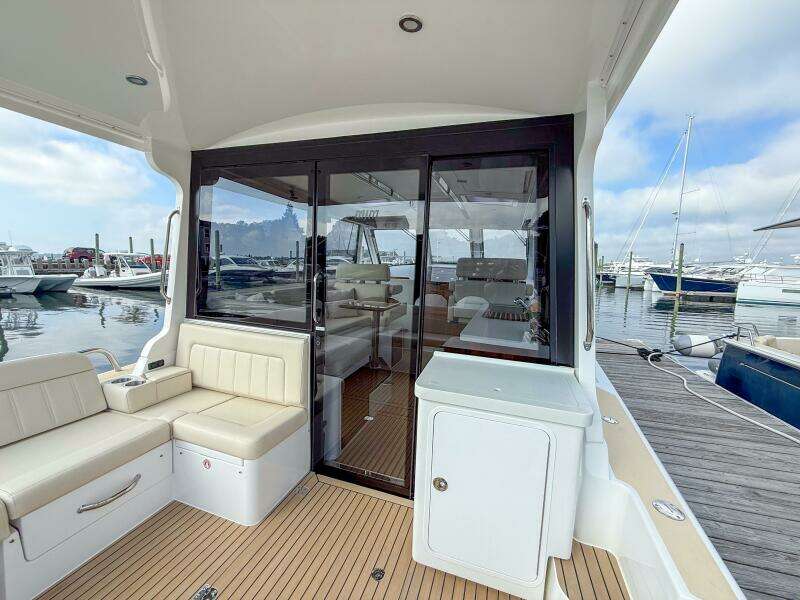 In Stock 42ft MJM Yacht For Sale