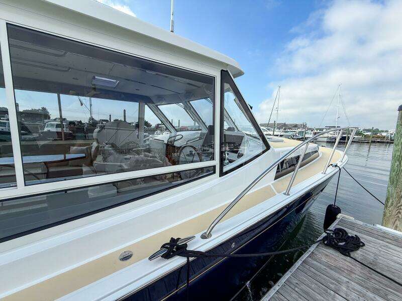In Stock 42ft MJM Yacht For Sale