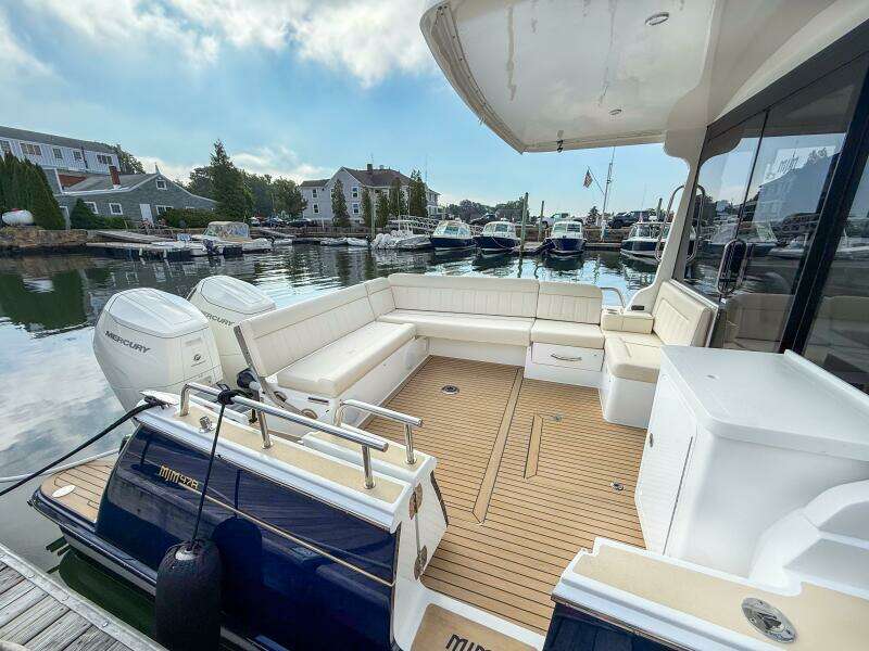 In Stock 42ft MJM Yacht For Sale