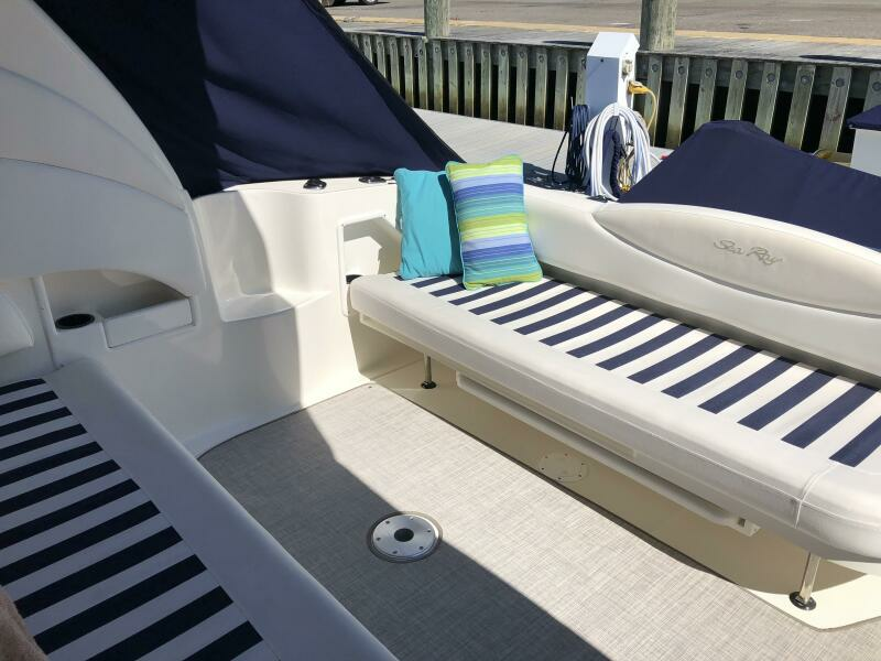 Cockpit seating