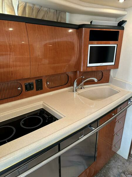 Done Didit  36ft Sea Ray Yacht For Sale