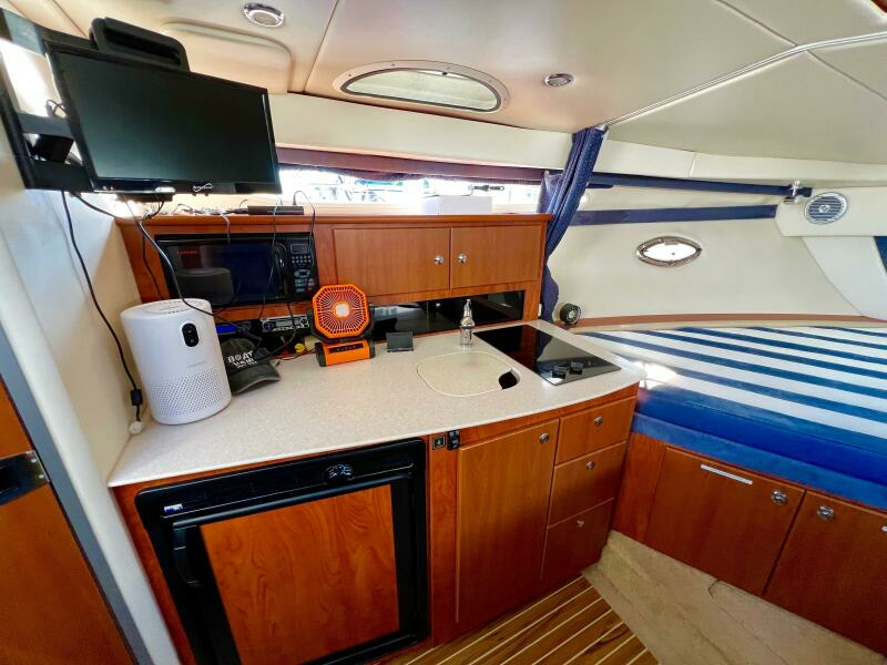 Senorita 32ft Bayliner Yacht For Sale