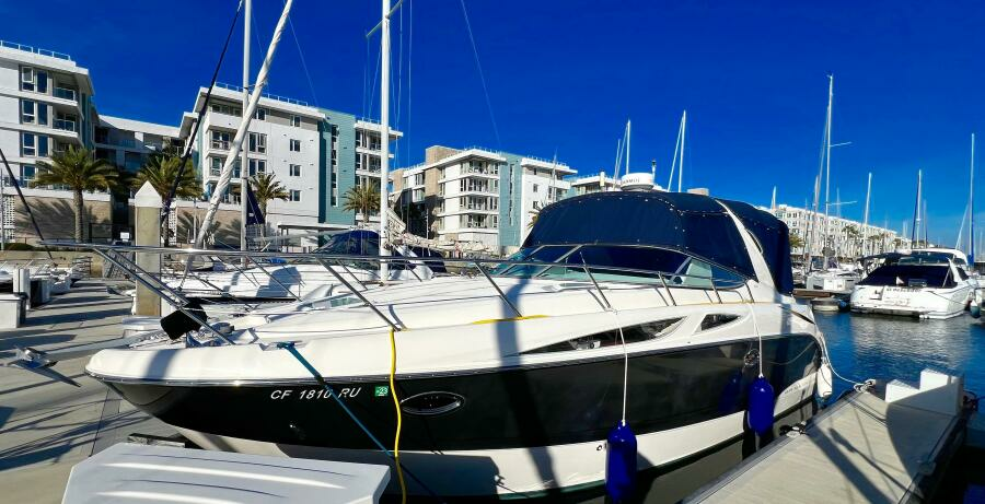Senorita 32ft Bayliner Yacht For Sale