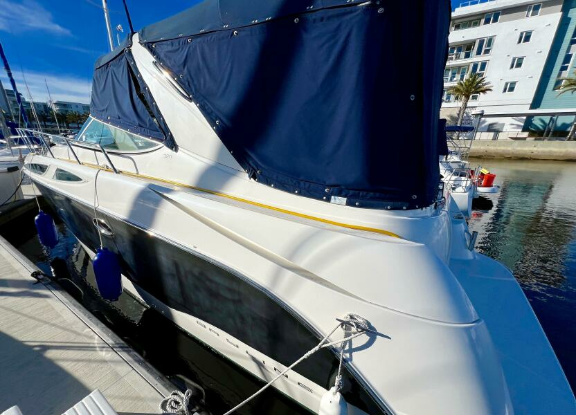 Senorita 32ft Bayliner Yacht For Sale
