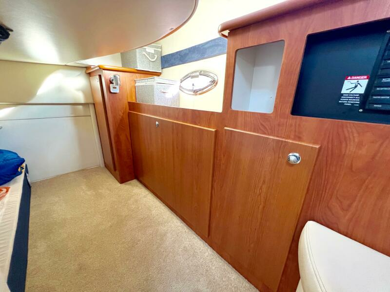 Senorita 32ft Bayliner Yacht For Sale