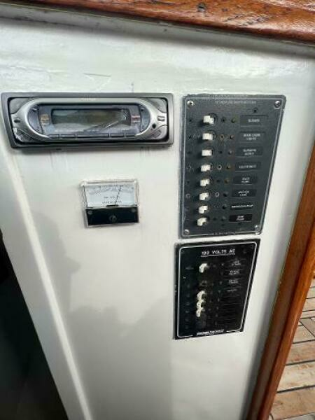 29ft Dyer Yacht For Sale